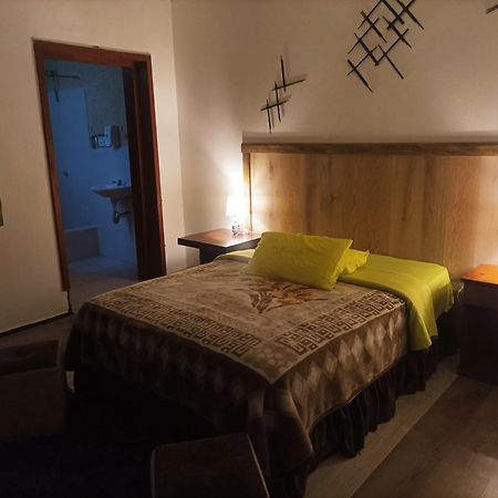 La Perla Cuencana Hostal Εξωτερικό φωτογραφία