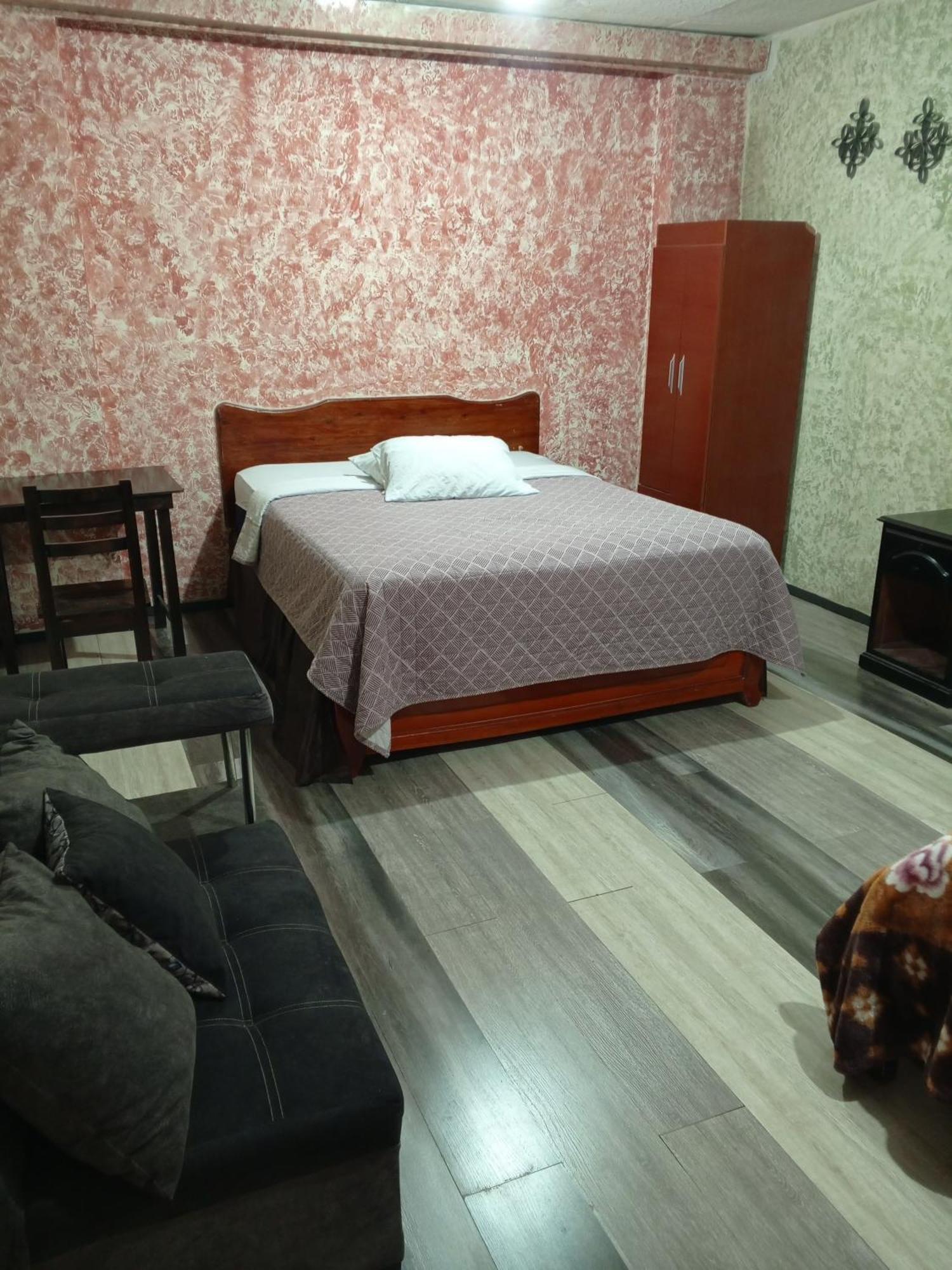 La Perla Cuencana Hostal Εξωτερικό φωτογραφία